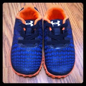 🚫SOLD. Under Armour shoes